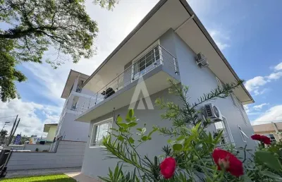 Casa com 3 quartos à venda na rua prefeito helmuth fallgatter, --, boa vista, joinville, 211 m2 por r$ 1.000.000