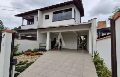 Casa com 3 quartos à venda na rua riachuelo, --, bom retiro, joinville, 135 m2 por r$ 720.000