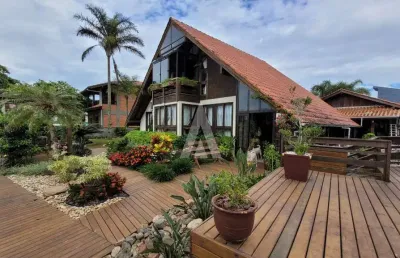 Casa com 7 quartos à venda na descanso, --, ubatuba, são francisco do sul, 738 m2 por r$ 3.900.000