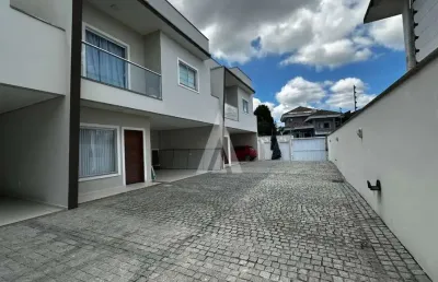 Casa em condomínio fechado com 3 quartos à venda na rua humaitá, --, bom retiro, joinville, 156 m2 por r$ 680.000