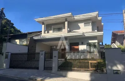 Casa com 3 quartos à venda na alzira adélia de santana, --, floresta, joinville, 314 m2 por r$ 1.750.000