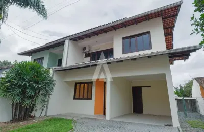 Casa com 3 quartos à venda na joao antonio schadeck, --, costa e silva, joinville, 131 m2 por r$ 750.000