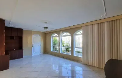 Casa com 5 quartos à venda na allan kardec, --, floresta, joinville, 200 m2 por r$ 590.000