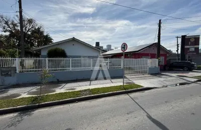 Casa à venda na rua coronel francisco gomes, --, bucarein, joinville, 148 m2 por r$ 750.000