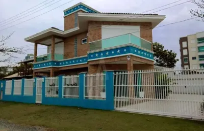 Casa com 3 quartos à venda na travessa siri, --, itacolomi, balneário piçarras, 208 m2 por r$ 2.500.000