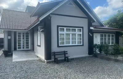 Sala comercial para locação em joinville, centro, 1 banheiro, 1 vaga