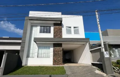 Lindo sobrado com 3 quartos (uma suite)  a venda com piscina no bairro santa terezinha