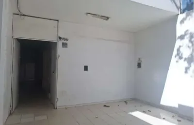 Casa comercial para alugar na Rua Tuim, 299, Vila Uberabinha, São Paulo