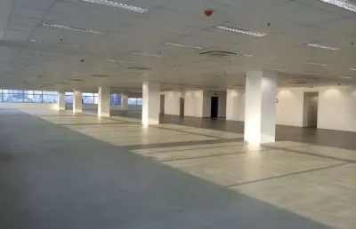 Aluga-se conjunto comercial com 839m² na lapa de baixo