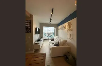 Apartamento com 2 quartos à venda na Avenida Pires do Rio, 4615, Itaquera, São Paulo