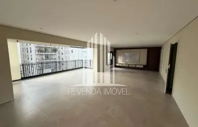 Apartamento alto padrão de 207m² com 3 quartos e 4 vagas à venda