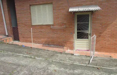 Cod.imóvel: 1045 - casa no bairro vila nova com 37 m2, 1 dormitório, área de serviço, banheiro social, cozinha, pátio, sala de estar, tanque