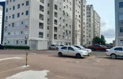 Apto desocupado com 2 dormitórios , sala, sacada com churrasqueira, banheiro, cozinha com móveis, tanque , box de estacionamento escriturado, piso em porcelanato,  01 ar split ,2 elevadores e infra co
