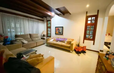 Casa duplex para venda dentro de condomínio em piratininga