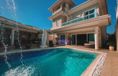 Casa com 4 quartos para venda no bairro de camboinhas