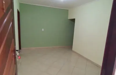 Imóvel com 2 casas  - oportunidade - ótima condição