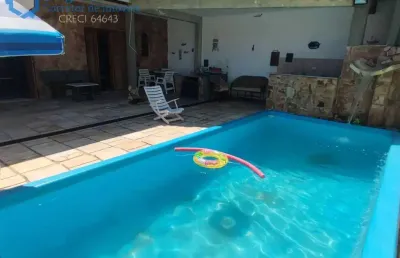 Casa mobiliada 3 quartos suíte  piscina  churrasqueira 200m mar itanhaém sp