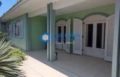 Casa 3 quartos  1 suíte local nobre 100 m do mar itanhaém sp