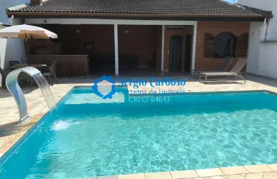 Casa ampla 3 suítes piscina churrasqueira 50 m mar itanhaém sp