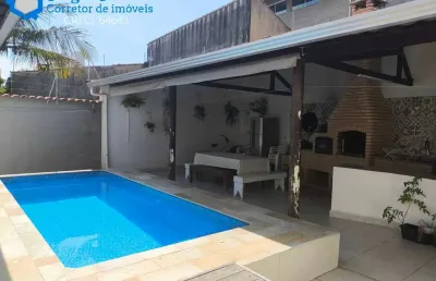 Casa mobiliada 4 quartos piscina  churrasqueira 100 m mar itanhaém sp