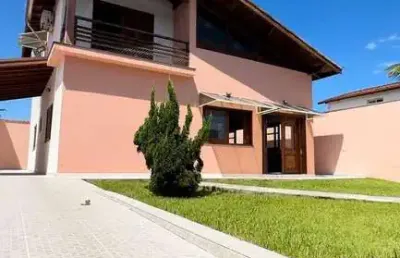 Linda casa em local privilegiado! amplo terreno 350m² 5 quartos itanhaem sp