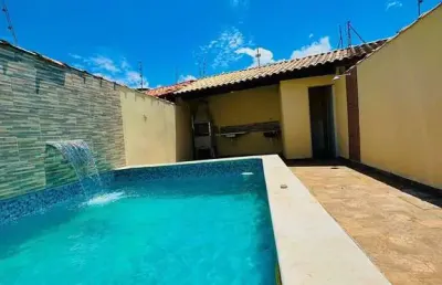 Casa 2 quartos piscina e churrasqueira lado praia itanhaém sp