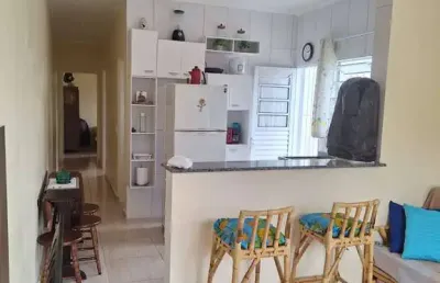 2 quartos 1 suite - ótima localização! curta a praia com conforto! itanhaem