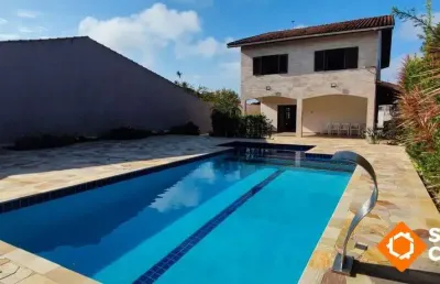 Sobrado mobiliado 4 quartos 4 suites + 2 quartos terreno 582m² itanhaem/sp