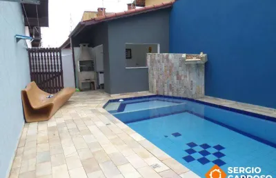 Casa espetacular a 250m da praia 3 quartos 2 suites  piscina itanhaém