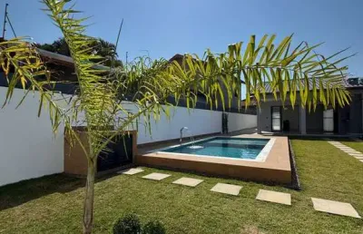 Casa nova pé na areia 3 quartos piscina área gourmet 50m mar  itanhaém sp