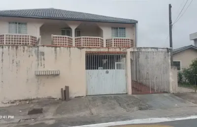 Vendo ótimo sobrado de alvenaria usado com aproximadamente 465 m² de área construída bairro jardim amélia pinhais paraná