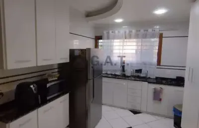 Casa com 4 quartos à venda na Vila Hortência, Sorocaba 