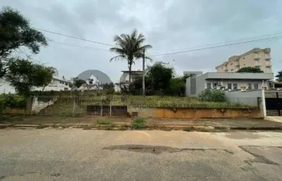 Terreno à venda no Jardim Simus, Sorocaba 