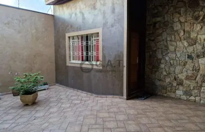 Casa com 3 quartos à venda no Jardim São Carlos, Sorocaba 