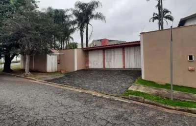 Casa com 5 quartos para alugar no Jardim Emília, Sorocaba 