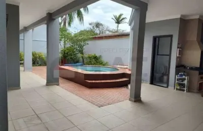 Casa com 3 quartos à venda no Jardim Astro, Sorocaba 
