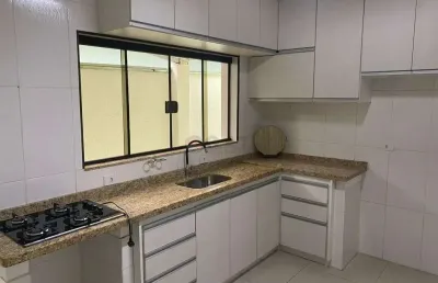 Casa com 3 quartos à venda no Jardim São Marcos, Sorocaba 