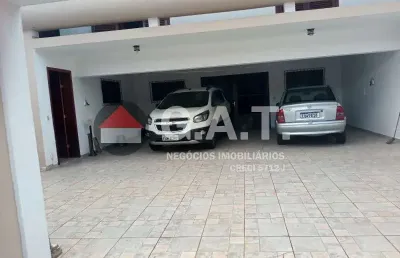 Casa com 5 quartos à venda na Vila Trujillo, Sorocaba 