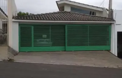 Casa com 3 quartos à venda na Vila Trujillo, Sorocaba 