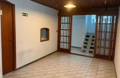 Casa com 4 quartos à venda na Vila Trujillo, Sorocaba 