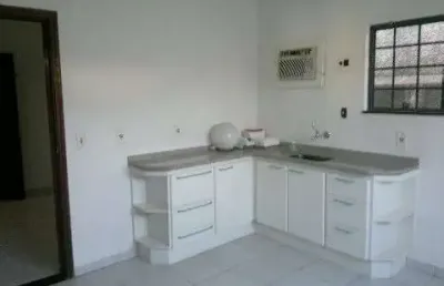 Casa comercial com 10 salas para alugar no Jardim Pagliato, Sorocaba 