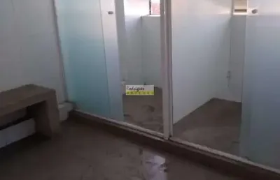 Locação- salão com 330 metros na antonio emerick/sv