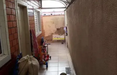 Casa em condominio fechado - 2 dorm e garagem  - $ 210 mil