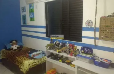 Sobreposta baixa -  3 dorms, 2 vagas -  voturua, sv- r$ 430 mil