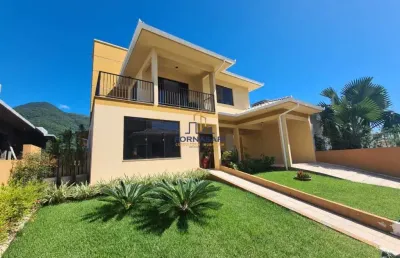 Casa alto padrão em condomínio completo próximo a praia - palhoça/sc