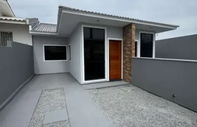 Casa geminada com espaço nos fundos e excelente acabamento - palhoça/sc