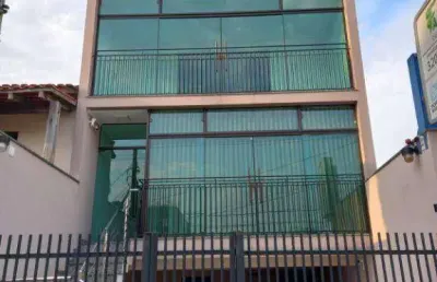 Prédio comercial e residencial ótimo investimento para renda