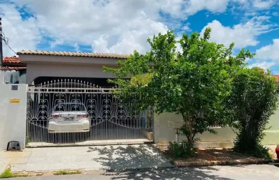 Casa com 3 quartos à venda na Avenida Tuiuiú, 983, CPA IV, Cuiabá