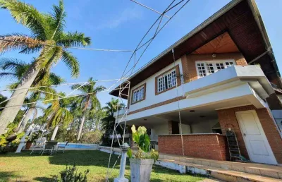 Casa no quintas das flores / ac: 580m² / 5 suítes / 8 banheiros / 10 vagas de garagem