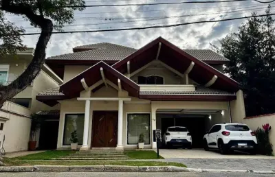 Casa ampla e elegante no jardim das colinas – 3 suítes com varanda, espaço gourmet e edícula